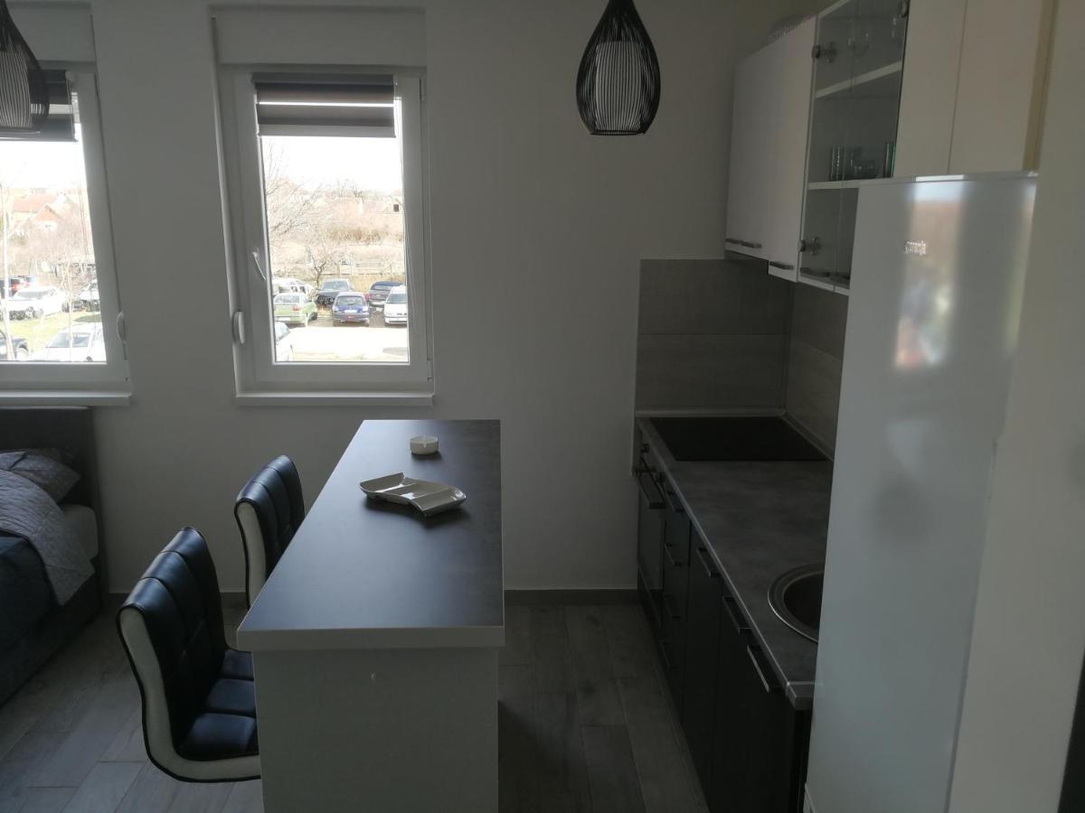 Danica Apartment Sremska Mitrovica Luaran gambar