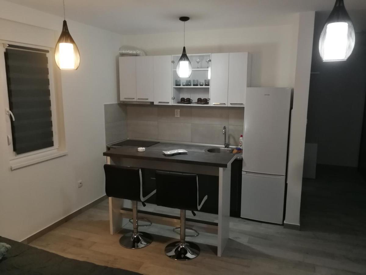 Danica Apartment Sremska Mitrovica Luaran gambar
